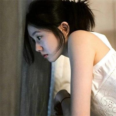 三个月亮